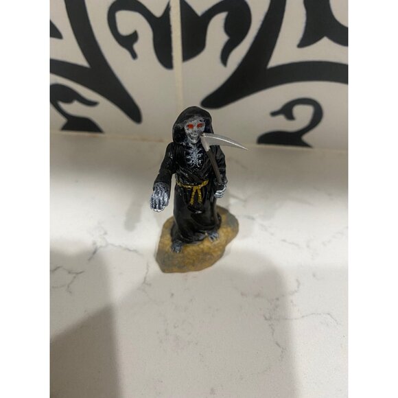 Lemax Spooky Town Halloween Village Grimm Reaper Figure - Picture 1 of 3
